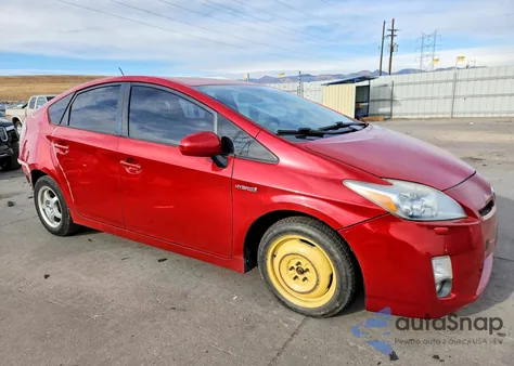 2010 Toyota Prius z USA, uszkodzony, nr VIN JTDKN3DU6A0081077